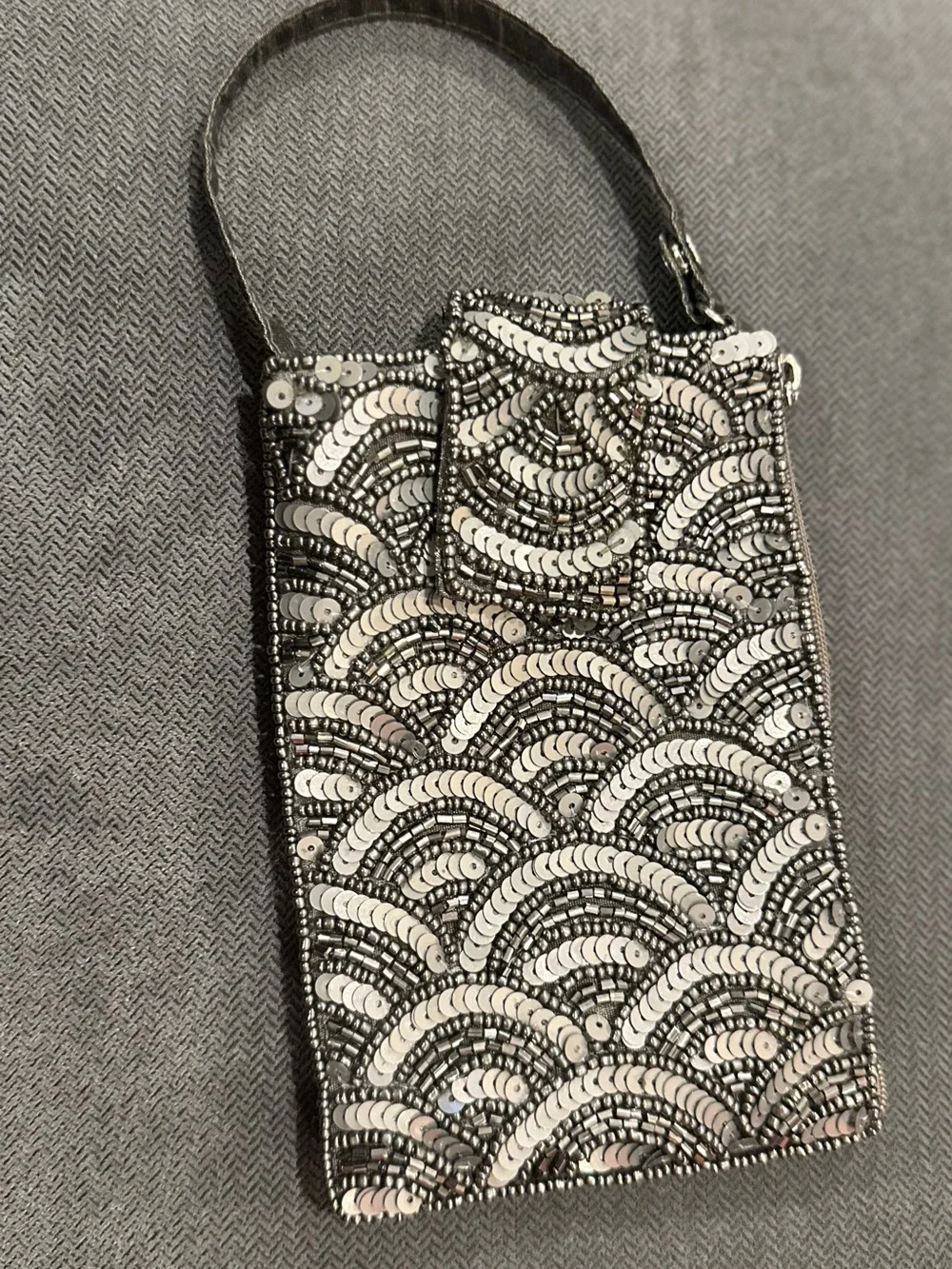 Bamboo Trading Co Hand Beaded Silver Sequin Evening Bag Wristlet Art Deco